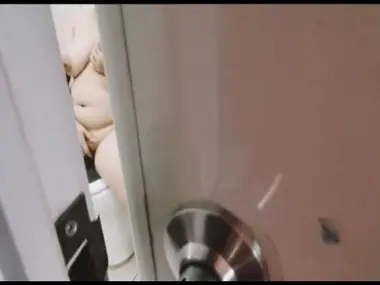 Tante Rhini Digarap Brondong Di Kamar Tidur poster